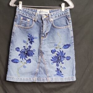 Vintage Express Bleus Denim Mini Skirt with Blue Floral Embroidery